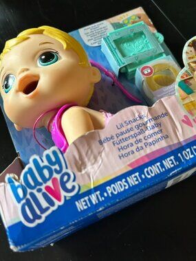 🍼🍪 Baby Alive Lil Snacks Doll – BNIB – Eats & “Poops” 🍪🍼